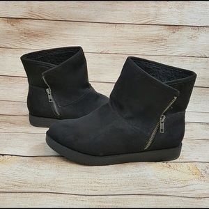 Worn once Rock & Candy ankle booties.